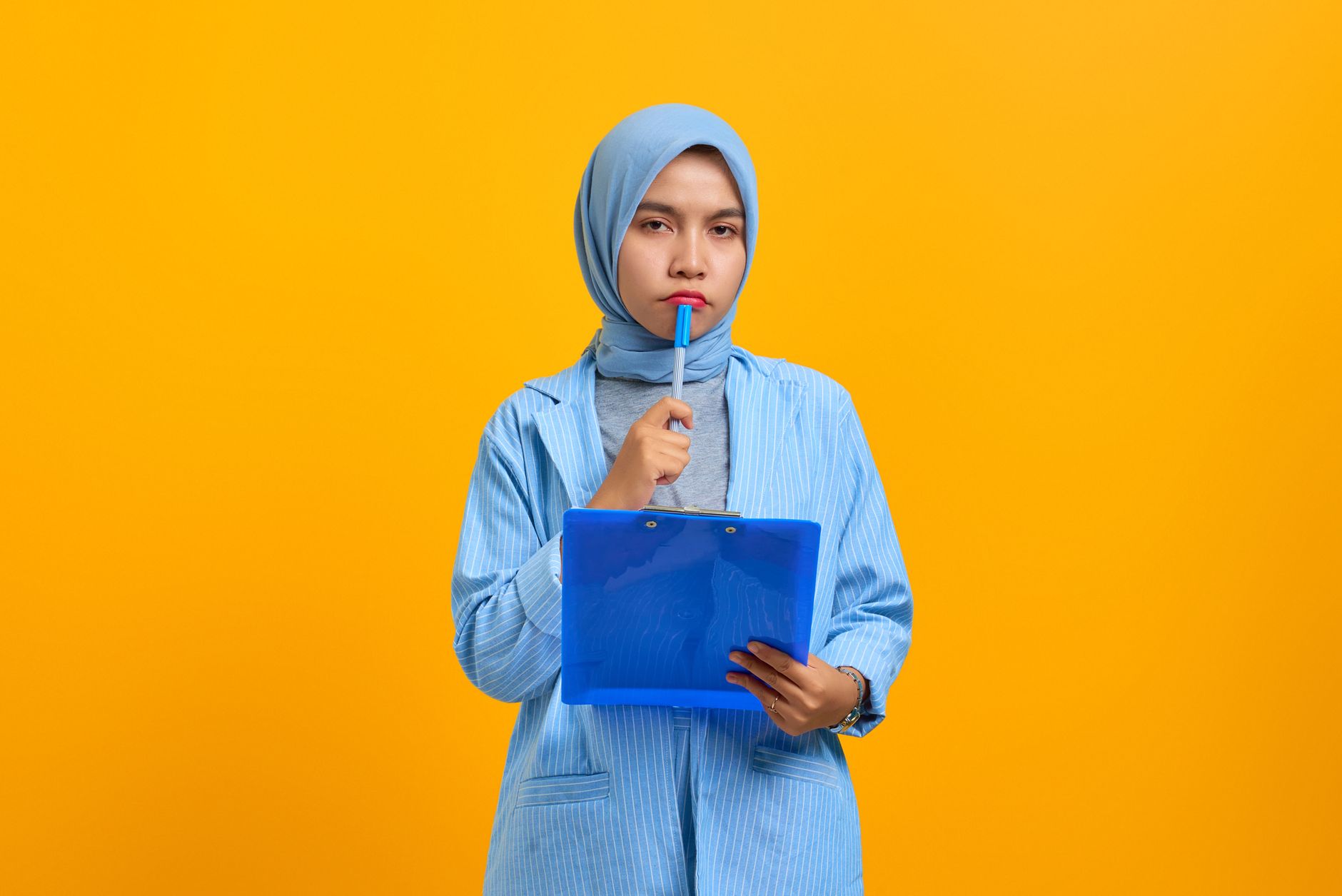 Konsultan membantu pengurusan izin klinik sesuai regulasi kesehatan di Indonesia